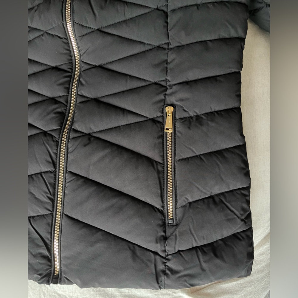 NWT Laundry By Shelli Segal Womens L Black Quilted Puffer Jacket & Faux Fur Hood - Picture 6 of 16
